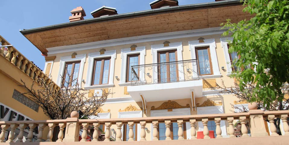 Hotel Villa Tafaj Тирана Экстерьер фото