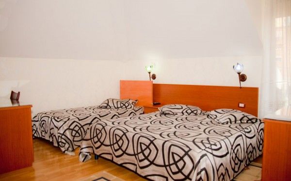 Hotel Villa Tafaj Тирана Экстерьер фото